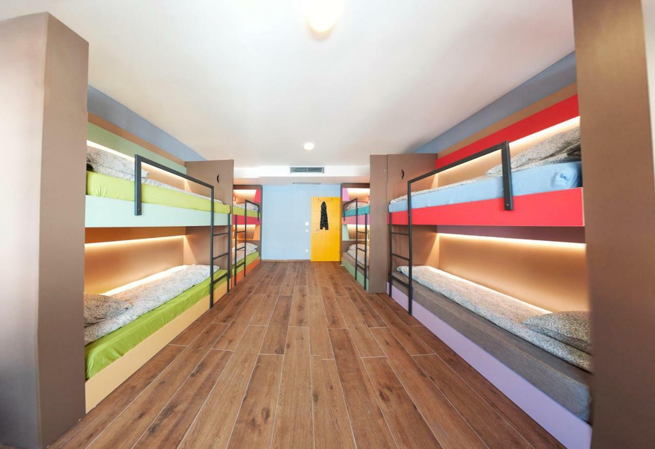 Ura Hostel Призрен Екстериор снимка
